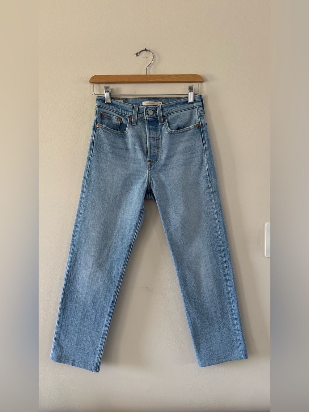 Levi's Wedgie Straight - Light Blue Straight Leg Jeans
